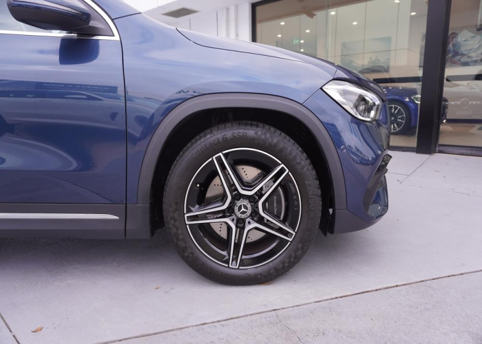 Used 4
                    MERCEDES BENZ
                     for Sale Image