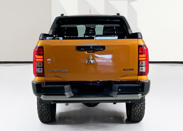 Used 1
                    MITSUBISHI
                     for Sale Image