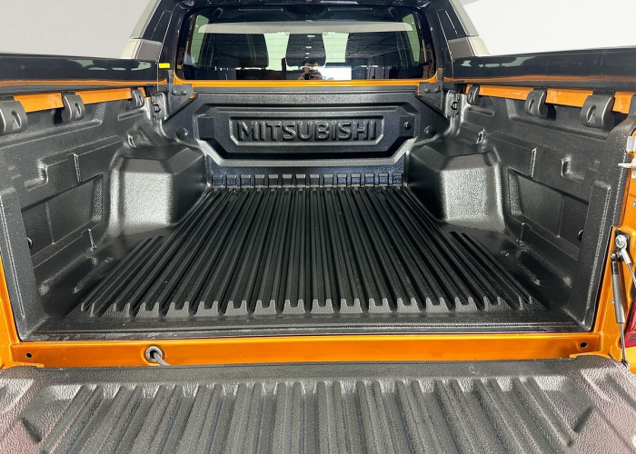 Used 1
                    MITSUBISHI
                     for Sale Image