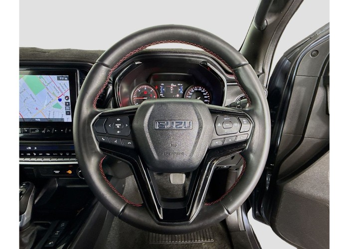 Used 1
                    ISUZU
                     for Sale Image