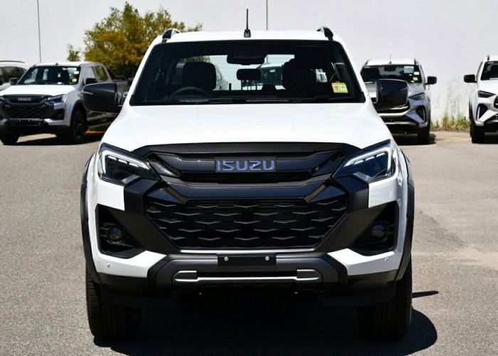 Used 1
                    ISUZU
                     for Sale Image