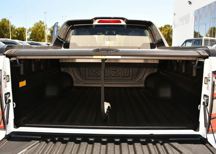 Used 1
                    ISUZU
                     for Sale Image