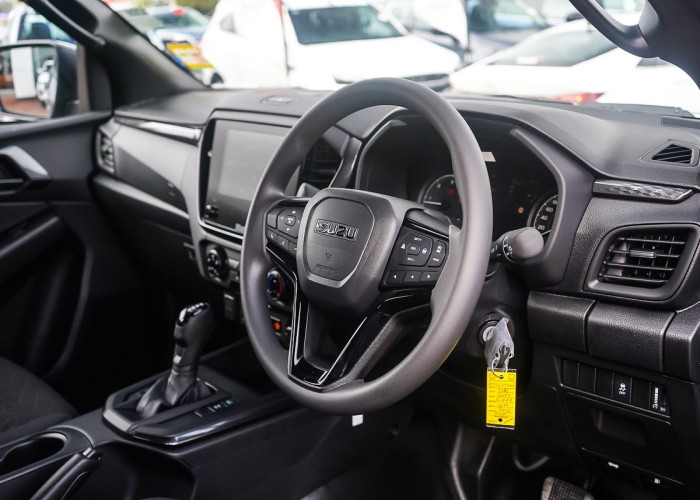 Used 1
                    ISUZU
                     for Sale Image