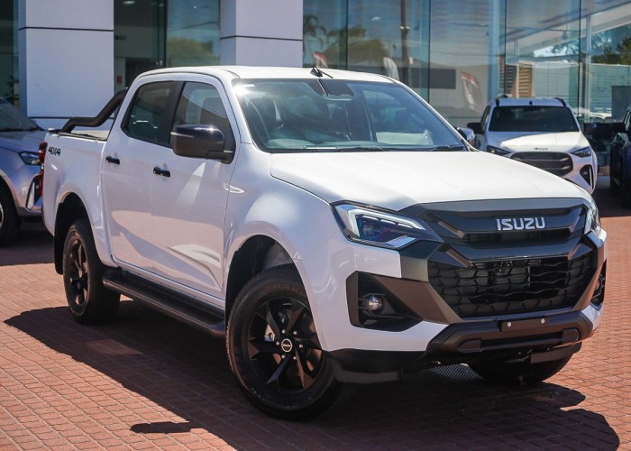 Used 1
                    ISUZU
                     for Sale Image