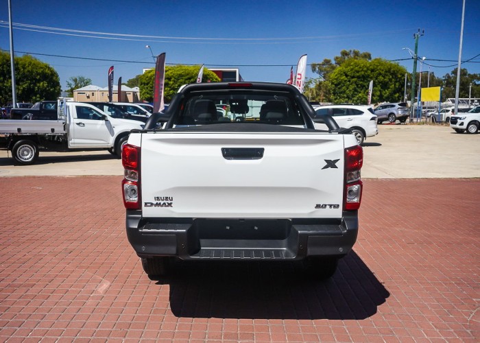 Used 1
                    ISUZU
                     for Sale Image