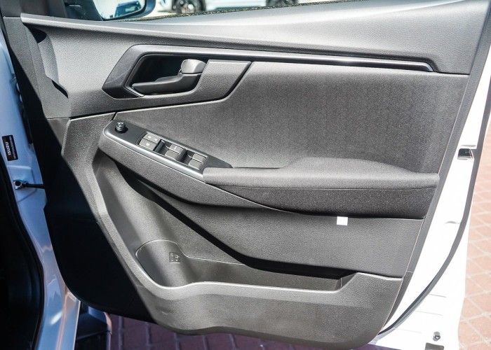 Used 1
                    ISUZU
                     for Sale Image