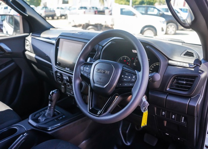 Used 1
                    ISUZU
                     for Sale Image