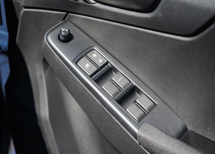 Used 1
                    ISUZU
                     for Sale Image