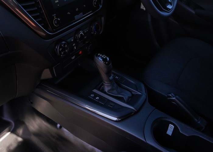 Used 1
                    ISUZU
                     for Sale Image