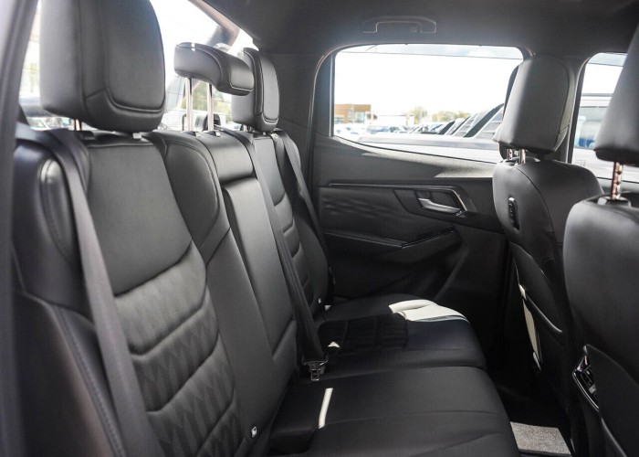 Used 1
                    ISUZU
                     for Sale Image