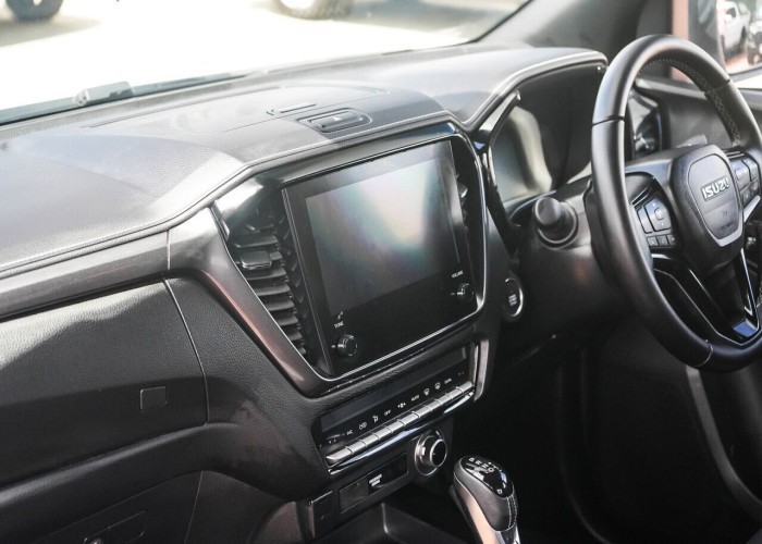 Used 1
                    ISUZU
                     for Sale Image