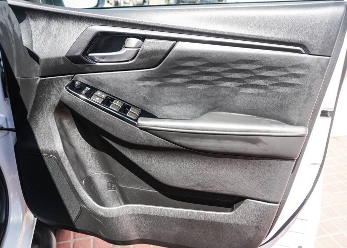 Used 1
                    ISUZU
                     for Sale Image