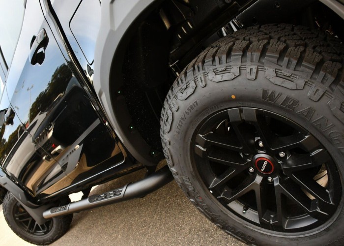 Used 1
                    ISUZU
                     for Sale Image