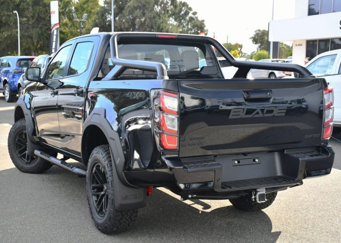 Used 1
                    ISUZU
                     for Sale Image