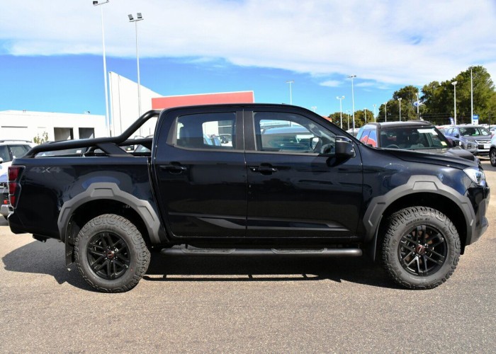 Used 1
                    ISUZU
                     for Sale Image