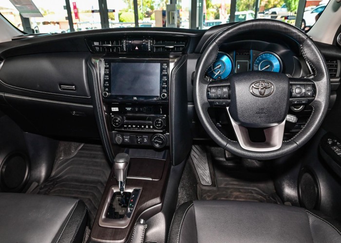 Used 1
                    TOYOTA
                     for Sale Image