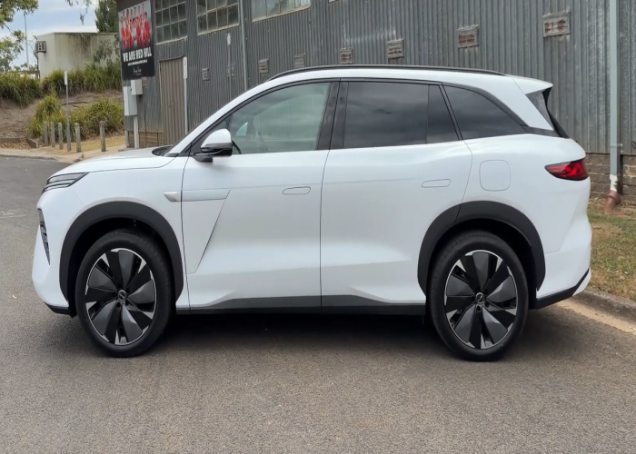 BYD
             
                 for Sale for Sale